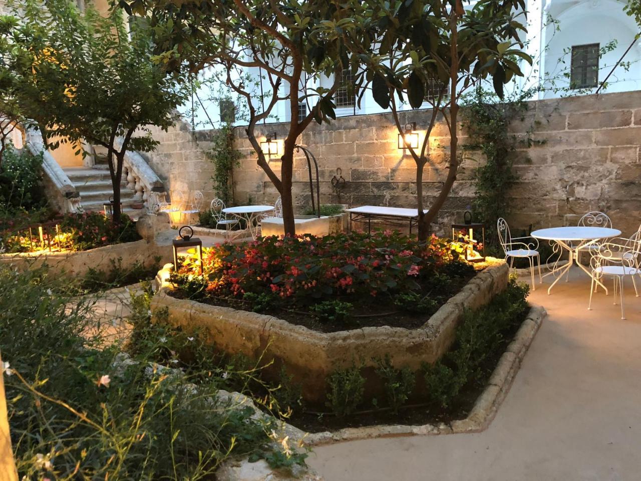 Il Giardino Della Regina Frühstückspension 3*